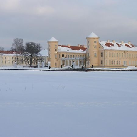 Pension Am Rheinsberger Schlosspark Buitenkant foto